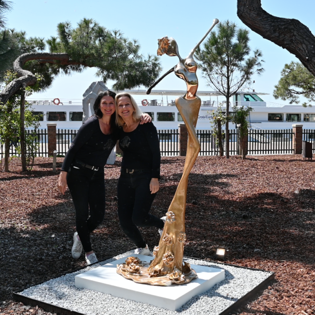 Bronze Skulptur NONOS Welte Venedig Biennale 2022