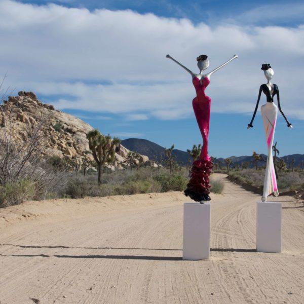 weibliche Skulpturen aus Karbon_Kunst im öffentlichen Raum_Outdoor | Nonos