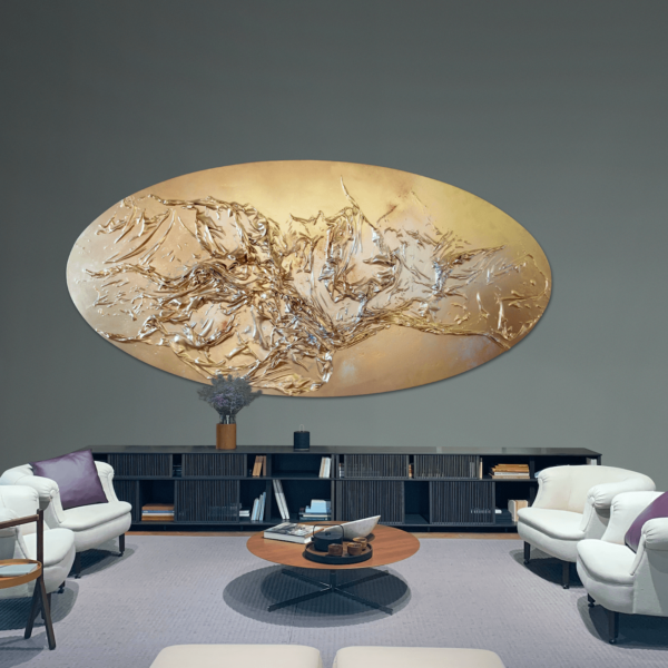 goldenes, ovales Wandobjekt_Abstrakte Kunst_Interior Design | Nonos