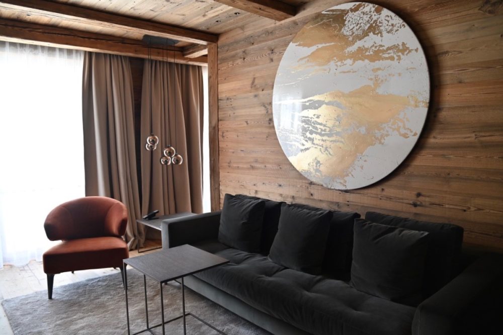 Hotel Severins_Lech_Abstrakte Bilder_gold-weiß-rund | Nonos | NONOS | Mercedes und Franziska Welte