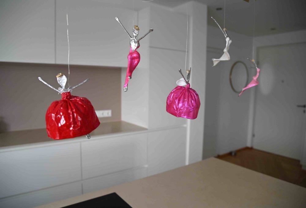 pinke Schutzengel aus Metall und Papier_Interior Designs | Nonos