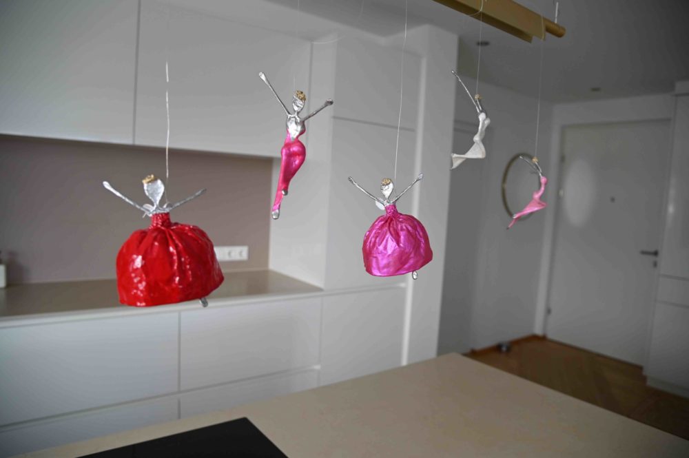 pinke Schutzengel aus Metall und Papier_Interior Designs | Nonos