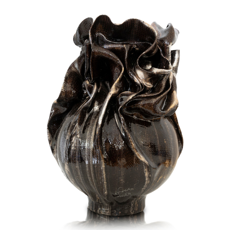 Vase brown