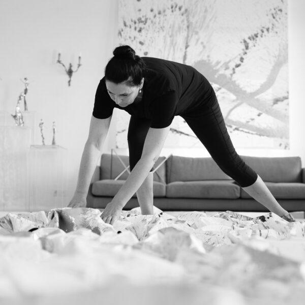 Künstlerinnen Mercedes und Franziska Welte NONOS NONOS Künstlerinnen zeitgenössische Skulptur Atelier Künstlerinnen NONOS bei der Arbeit im Atelier